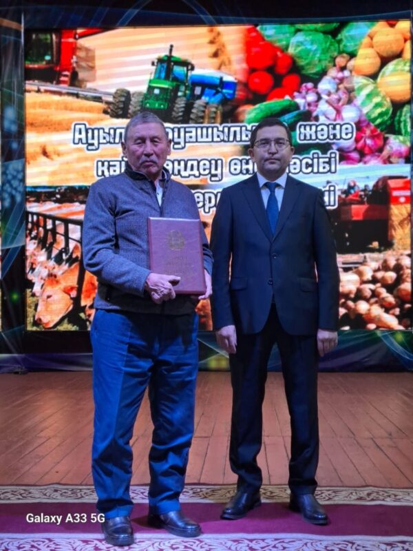 Тем, кто пашет и сеет…